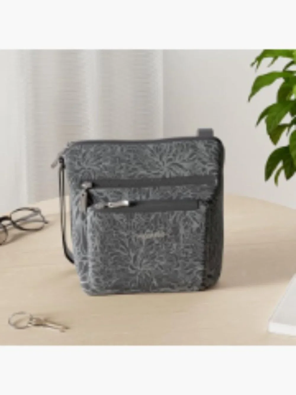 Small Crossbody Bag for Women Lightweight Nylon Water-resistant Travel Purse